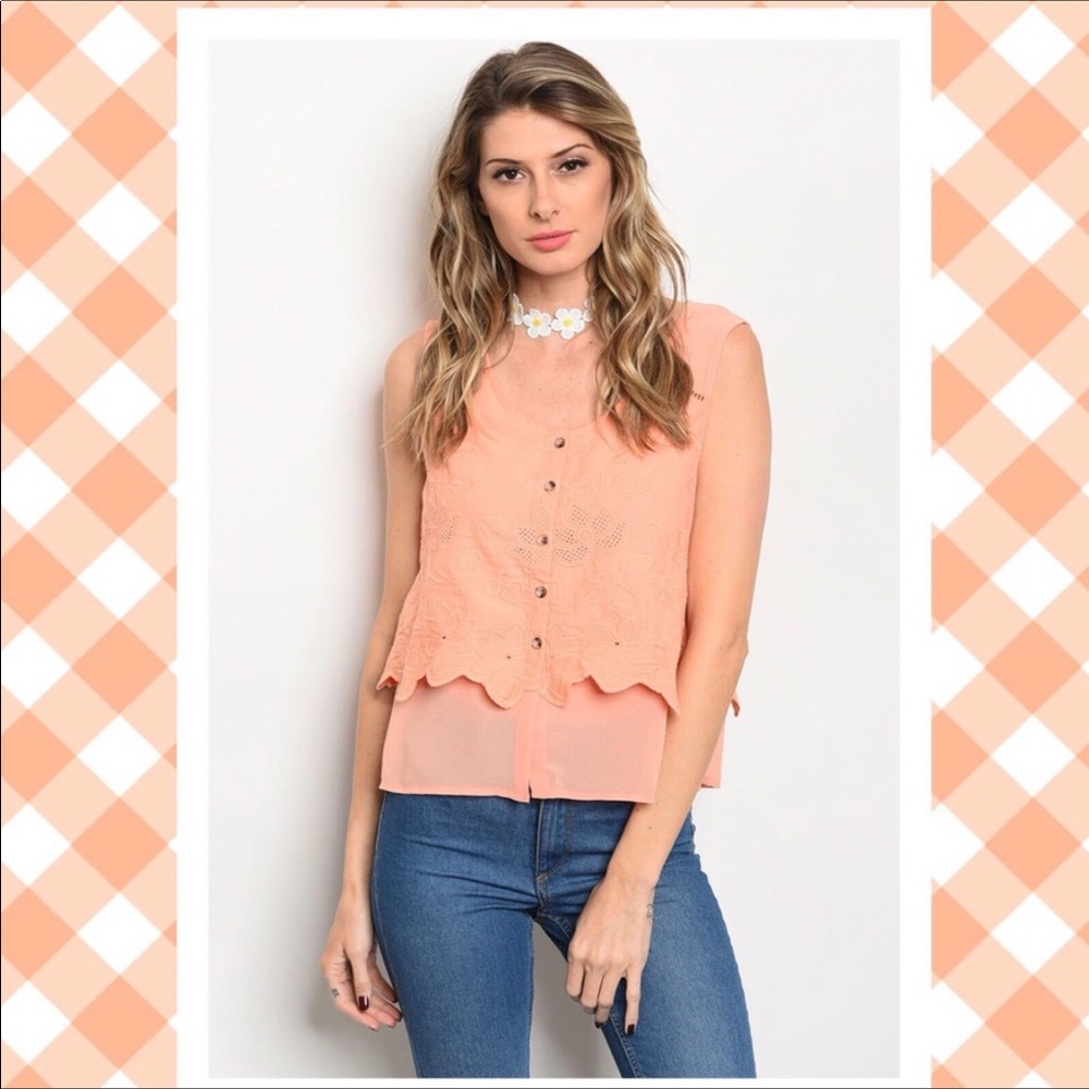 ✨Delicate Coral Blouse✨